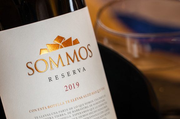 Sommos Reserva revalida su Medalla de Oro en Mundus Vini 2024